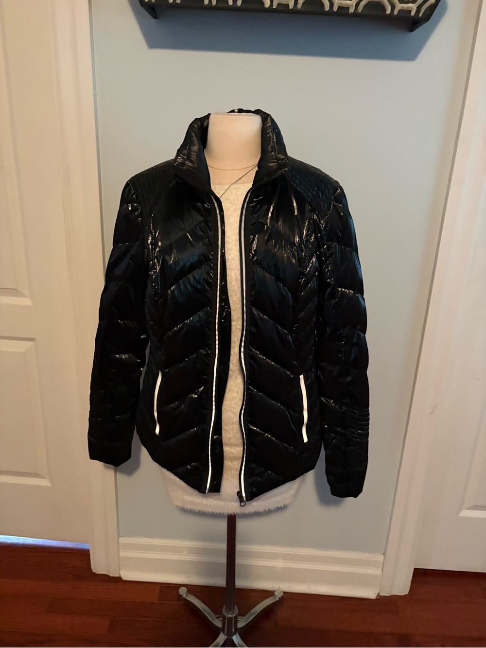 blanc noir Black Quilted Glossy Puffer Jacket with White Trim